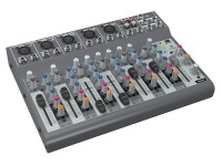 Behringer 1002B - ������,4 ��������� ����������� � 3 �������������� ����������� �����