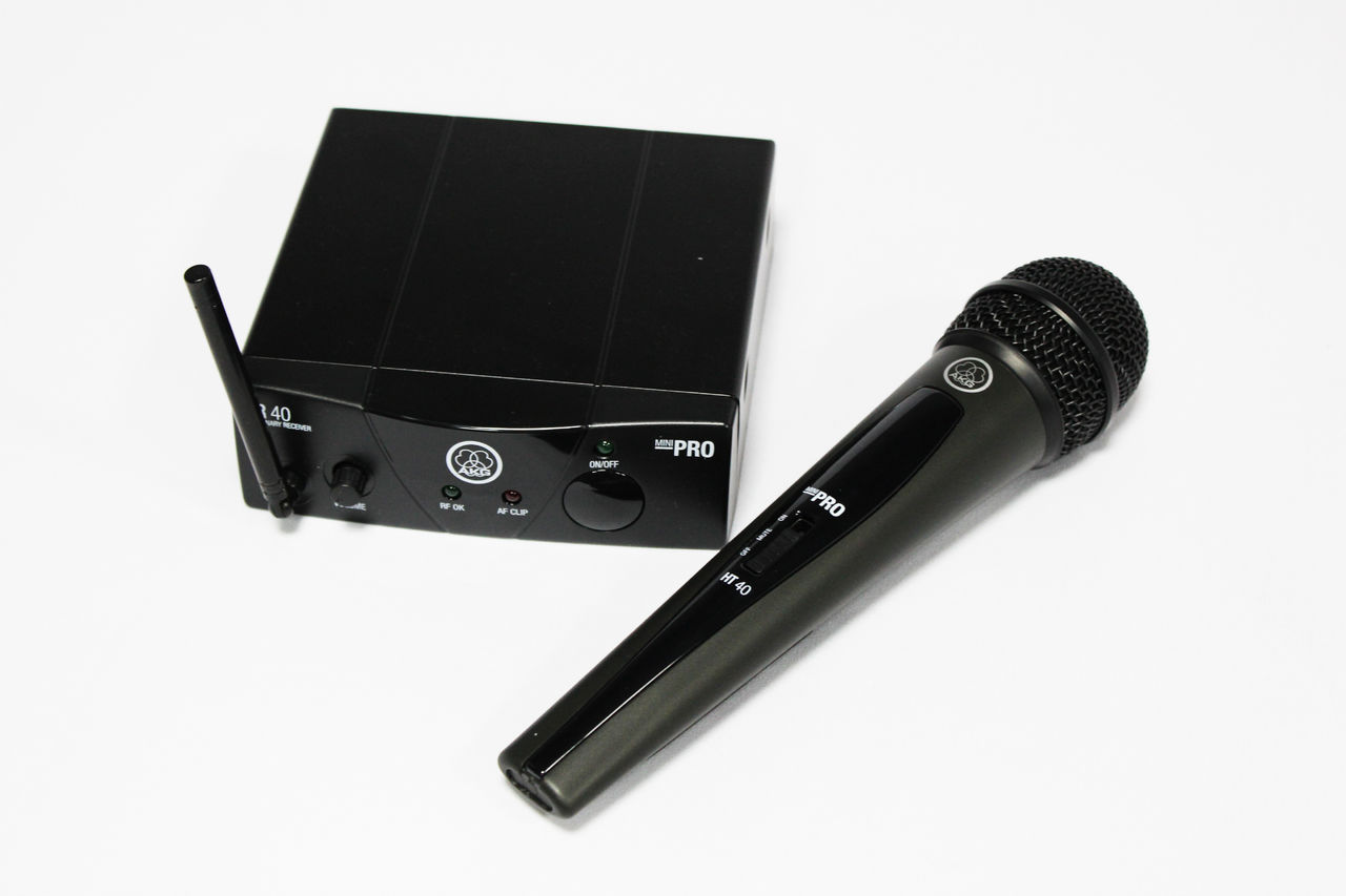 AKG WMS40 Mini Vocal Set BD US45C (662.300) - ��������� ������������ � ��������� SR40 Mini � ���. 