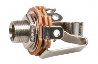 Soundking CC218   1/4 female (6,35)